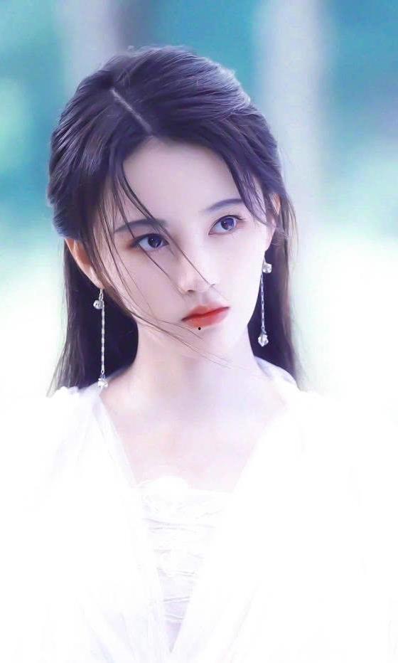 鞠婧祎衣服爆料视频下载,从爆料视频中看她的时尚品味