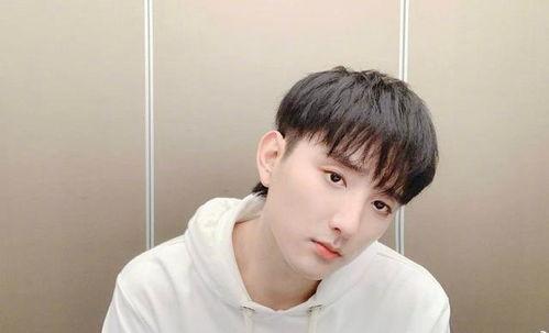 娱乐圈爆料于小彤,娱乐圈新恋情引发热议