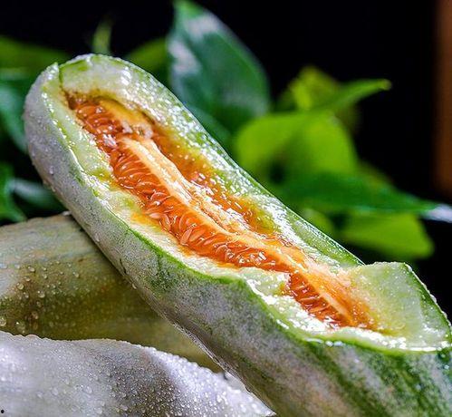 山东两位网红吃瓜是谁,两位网红引发的网络热议