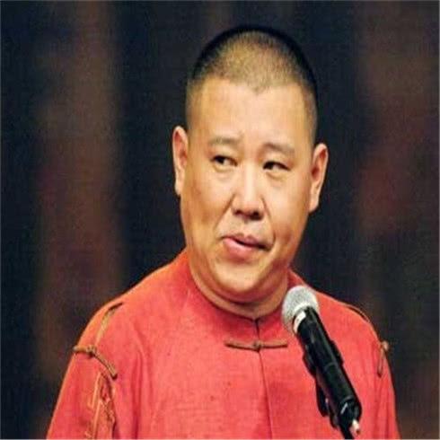 郭德纲爆料经历简介视频,从底层艺人到相声大师的奋斗历程